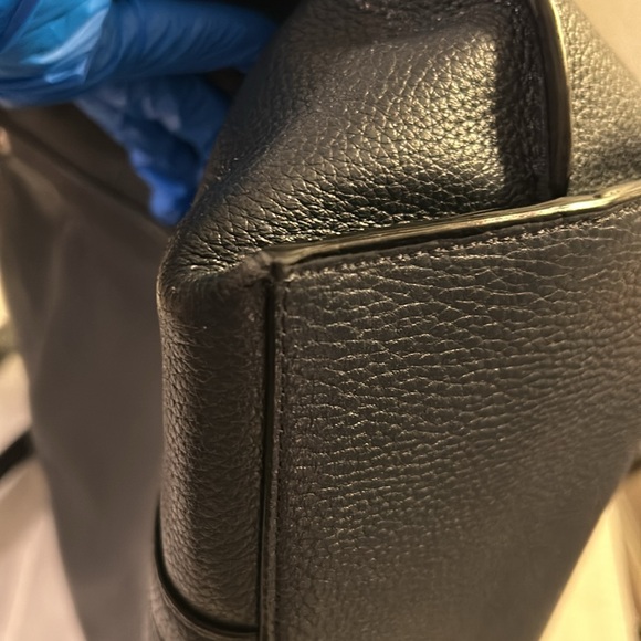 EUC- Coach Leather Pebble Tote. - Picture 13 of 14